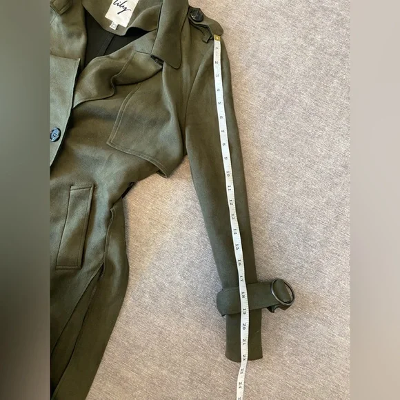 OLIVE GREEN SOFT FAUX SUEDE TRENCH COAT SIZE SMALL - Picture 10 of 13
